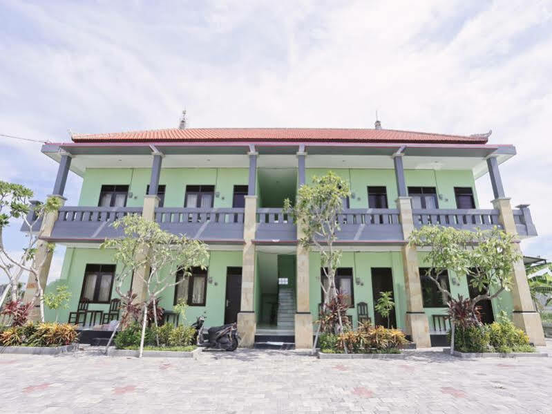 Reddoorz @ Kerobokan Canggu Kuta Lombok Exterior foto
